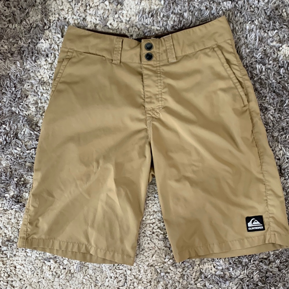Quicksilver Shorts GUC!